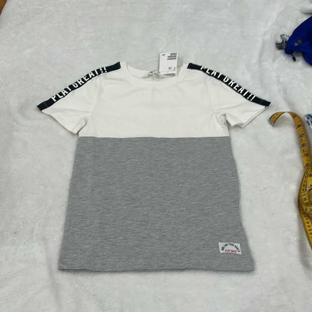 H&M  shirt US SIZE 6-8 years old boys